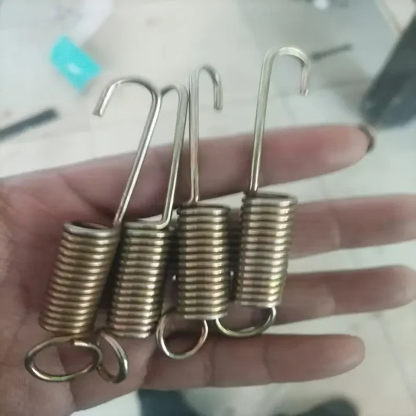 d6b636e8-3651-4d1b-a355-c93ed1353051 Offset Support Springs for Motorcycles